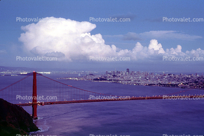 Golden Gate Bridge, Cloud
