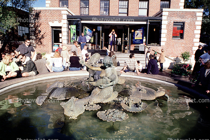Ruth Asawa Fountain, Mermaid, Dusk, Ghirardelli Square