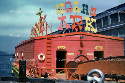 Noahs Ark, Raft, amusement ride, strange building, 1960, 1960s, building, detail