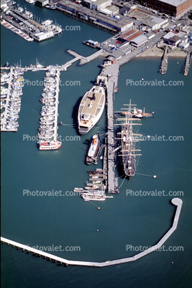 Hyde Street Pier, Balclutha, docks, harbor