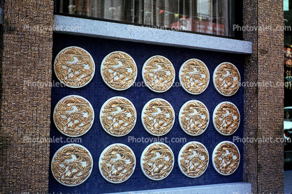 Dragon Medallions, Chinatown, buildings, 1950s