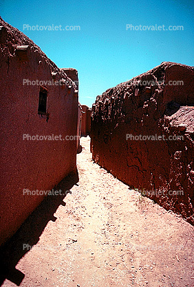 Alley, Alleyway, Walls, Pueblo de Taos