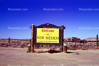 north of Shiprock, Four Corners Monument, Welcome to New Mexico