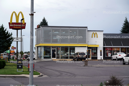 McDonalds Restaurant, Building