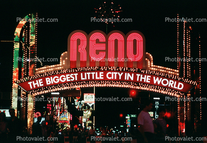 Reno Arch, night, arch, neon, Exterior, Outdoors, Outside, Nighttime, landmark
