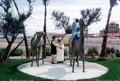 The Sahara Hotel, Golden Nugget, Camels Statues, Nomads, 1964, 1960s