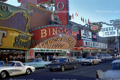 Lucky Strike Club, cars, traffic, Ford Falcon Station Wagon, Thunderbird, December 1961, 1960s