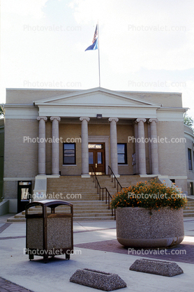 Pershing County Courthouse, government building, trash can, columns, Lovelock