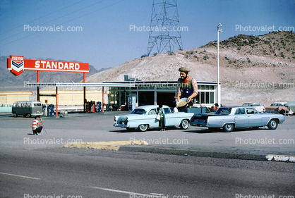 Gold Miner, Chevron Standard Gas Station, Tourist trap, gold prospector, Jean Nevada, 1960s
