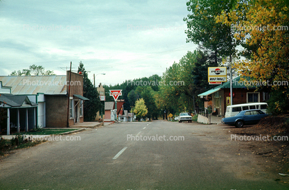 town, cars, vehicles, Automobile, Beulah, October 6 1968, 1960s