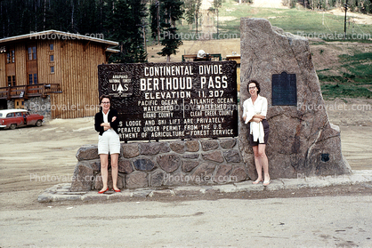 Berthoud Pass, Continental Divide, sign, signage, 1960