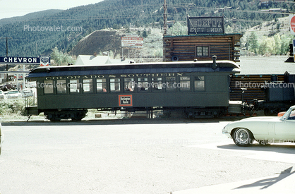 Colorado & Southern, Burlington Route, railcar, Jaguar XKE, Idaho Springs, vehicles, Automobile, 1960s