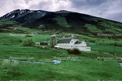 Barn, Stream, hills, silo, building, mountain, farm, rural, bucolic, Tranquility, cottagecore