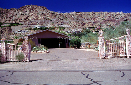 Home, House, gate, mountain, Mansion, building, driveway