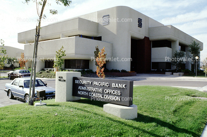 Security Pacific Bank, Administrative Offices, North Coastal Division, 4626 Willow, 23 August 1983