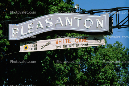 Downtown Pleasanton Arch, Landmark, 28 October 1983