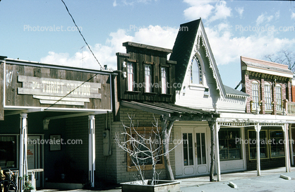 Thrift Station, Wild West structures, Facade, March 1974