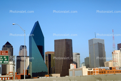 Fountain Place, Downtown Dallas buildings, skyline, Fountain Place, 23 March 1993