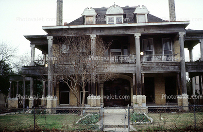 Old Rickety Mansion, Haunted