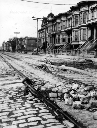 Rail tracks, victorians, 1906 San Francisco Earthquake