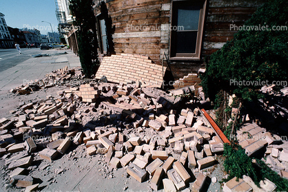 Fallen Bricks, Marina district, Loma Prieta Earthquake (1989), 1980s