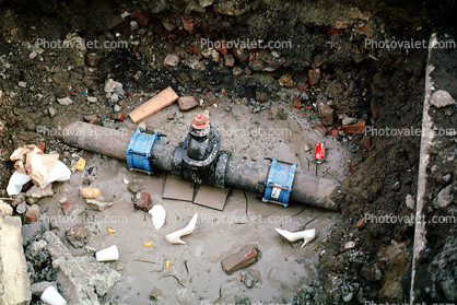 Water Pipes, Marina district, Loma Prieta Earthquake (1989), 1980s