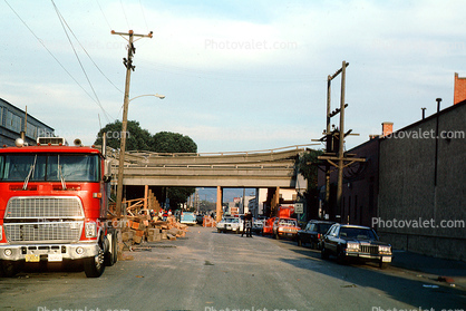 Cypress Freeway, pancake collapse, Loma Prieta Earthquake (1989), 1980s