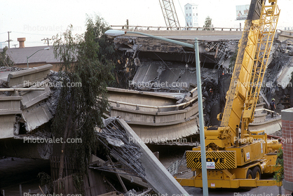 Grove Telescoping Crane, Cypress Freeway collapse, Loma Prieta Earthquake (1989), 1980s