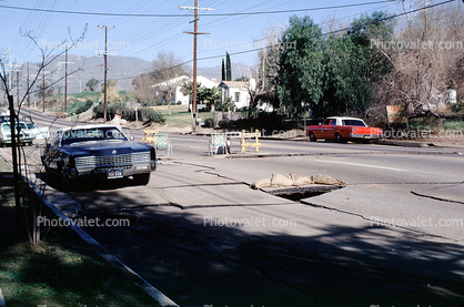 Cracked Street, sinkhole, Car, 1971 San Fernando Valley Earthquake