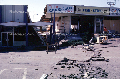 Tuttles Christian Supplies store, Fish & Chick, 1971 San Fernando Valley Earthquake