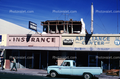 Pickup Truck, stores, buildings, 1971 San Fernando Valley Earthquake