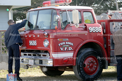 9686 Fire Engine
