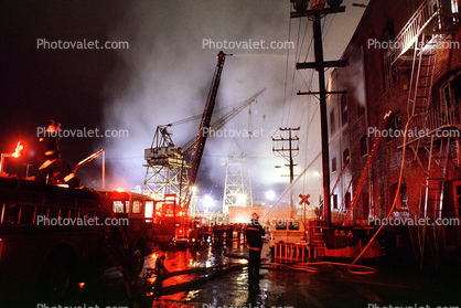 fire at 3rd street and 20th street, San Francisco, Potrero Hill, Fire Truck, Dogpatch District