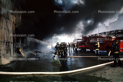 Smoke, Water, Firefighters, Firemen, Mission District, San Francisco