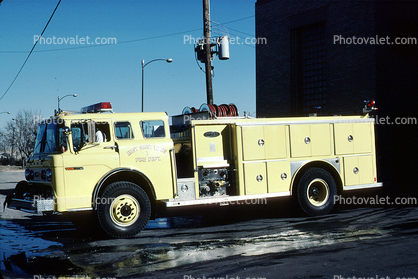 East . Louis Fire Dept., Seagrave Fire Engine, Illinois, 1950s