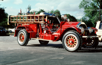 1923 Cobleskill ALF Pumper, Westmere New York, September 1990