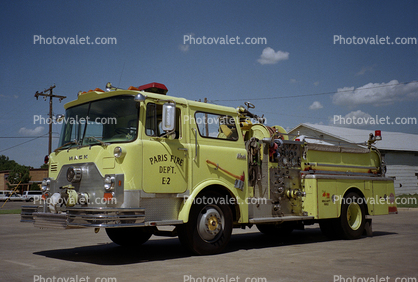 Paris Fire Dept E-2, Mack Truck