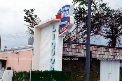liquor store, Hurricane Francis, 2004