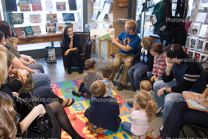 Childrens Book Reading, Bookstore
