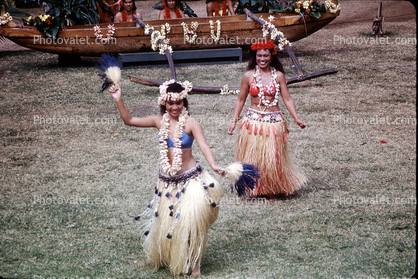Women, grass skirts, lei, Hawaiian, Ethnic Costume, natives, Hula, March 1964, 1960s