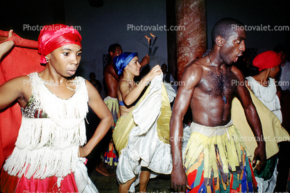 Banrara Folk Dance, Ethnic Costume