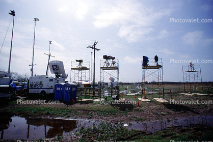 News Media camp for the Waco siege, towers, vans, telescopic Microwave Transmitter, 1993