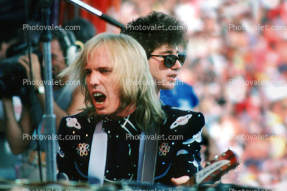 Tom Petty, Live Aid Benefit Concert, Philadelphia, 1985, JFK Stadium