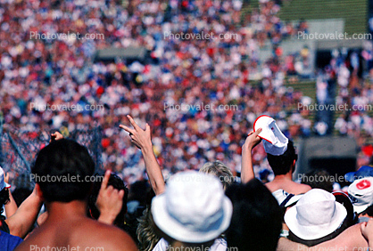 JFK Stadium, Live Aid Benefit Concert, 1985, Philadelphia, Audience, People, Crowds, Spectators