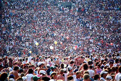 Audience, People, Crowds, JFK Stadium, Live Aid Benefit Concert, 1985, Philadelphia, Spectators