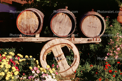 Oak Wine Barrels, Wood, Wooden Barrels, Fermenting Tanks