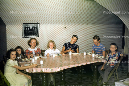Lunch, boys, girls, setting, people, 1950s