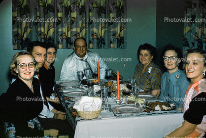 Dinner, woman, man, table setting, plates, 1940s