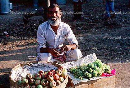 Grapes, Apples, Smiling Man, vendor, fruit, Male, Mumbai