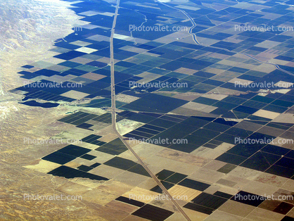 over the Central Valley, Interstate highway I-5, patchwork, checkerboard patterns, farmfields
